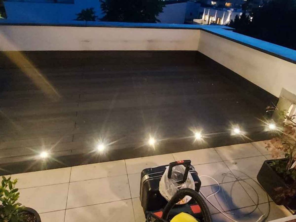 WPC Decking Solid Antrhacite sa ugradenom rasvjetom - terasa stambeni objekt Zagreb 4