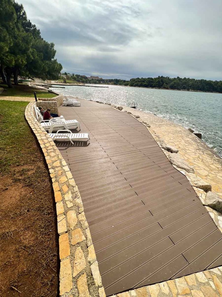 WPC Decking Solid Wenge - hotel Parentium Plava Laguna Porec 2